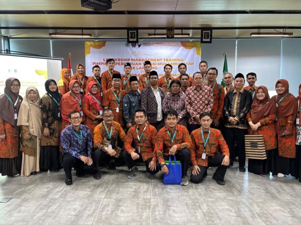 PIMPINAN FAKULTAS TEKNIK MENGIKUTI PELATIHAN LEADERSHIP MANAGEMENT TRAINING (LMT) MUHAMMADIYAH